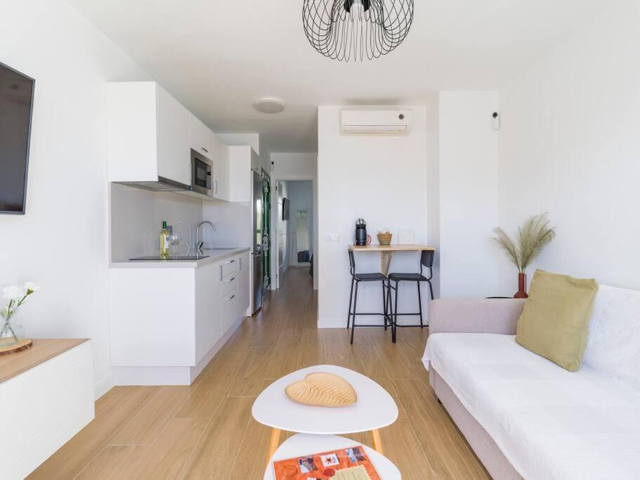 Apartamento Dara Tias Luaran gambar